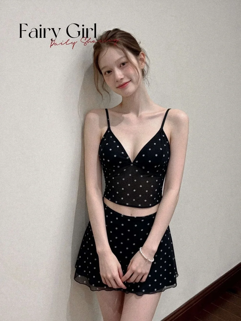 N/A black polka